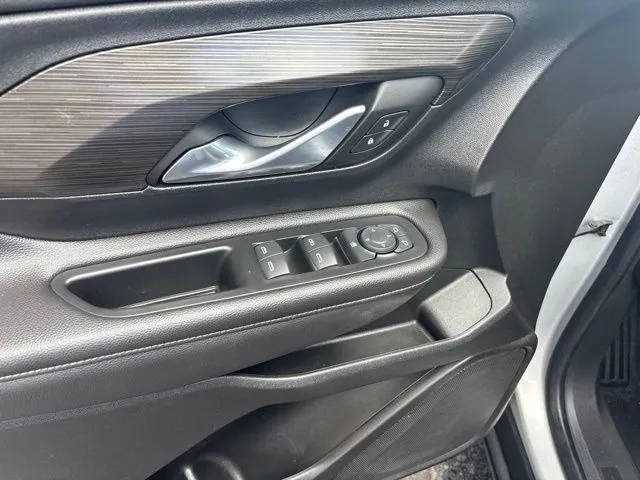 GMC Terrain photo 9