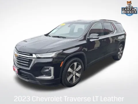 Black 2023 Chevrolet Traverse LT Leather for sale in Milwaukee, WI