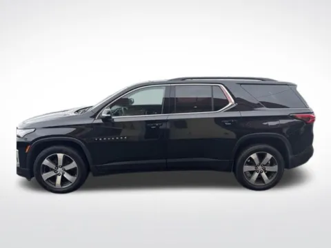 Photos of 2023 Chevrolet Traverse LT Leather for sale in Milwaukee, WI at Diamond Jim's West Allis