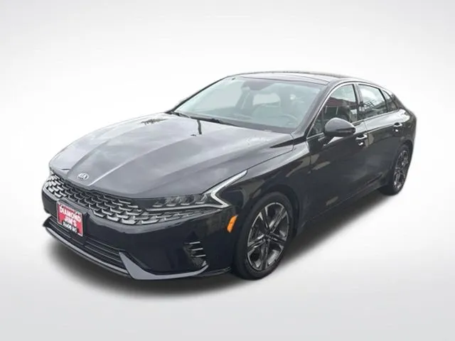 Black 2021 Kia K5 EX for sale in Milwaukee, WI