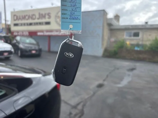 Kia K5 photo 28