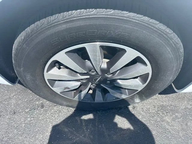 Chrysler Pacifica photo 25