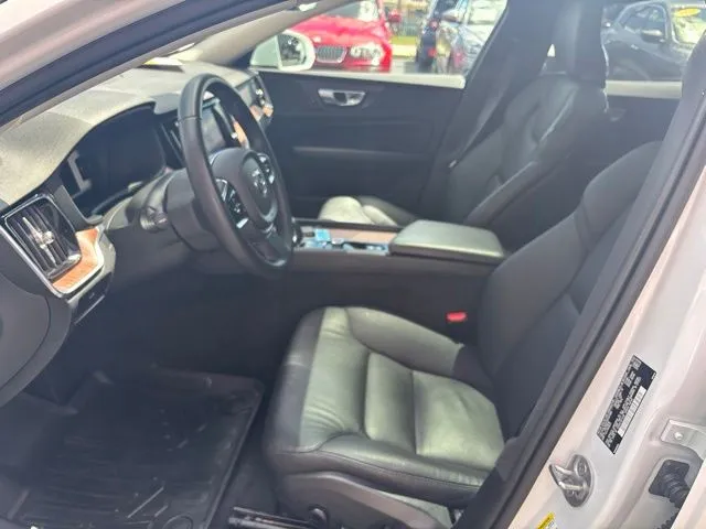 Volvo V60 photo 16