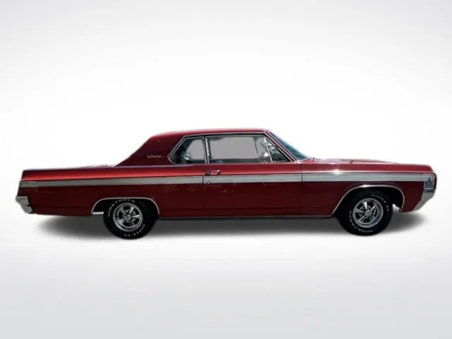 Oldsmobile Starfire photo 14