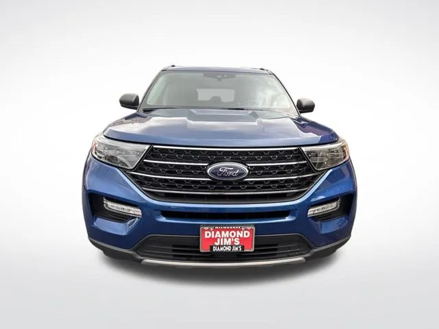 Ford Explorer photo 2