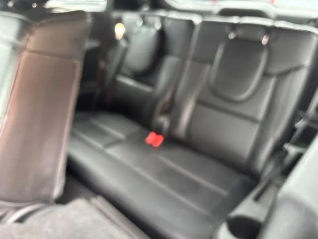 Ford Explorer photo 17