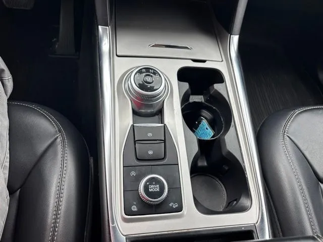 Ford Explorer photo 13
