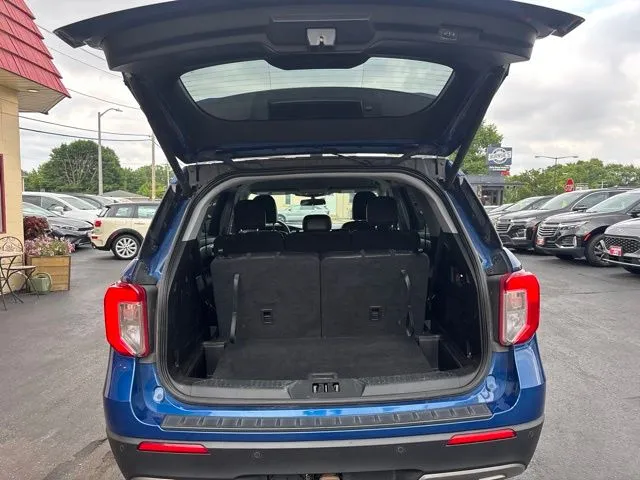 Ford Explorer photo 18