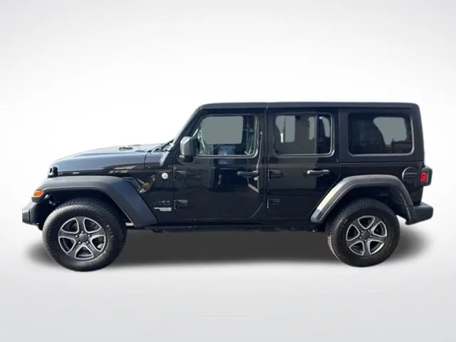Jeep Wrangler photo 4