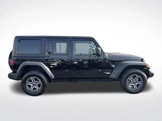 Jeep Wrangler photo 8