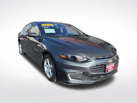 Gray 2018 Chevrolet Malibu LS for sale in Milwaukee, WI