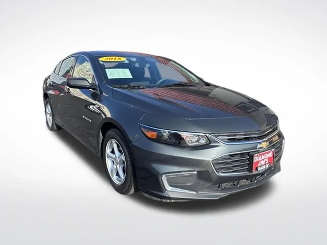 Gray 2018 Chevrolet Malibu LS for sale in Milwaukee, WI