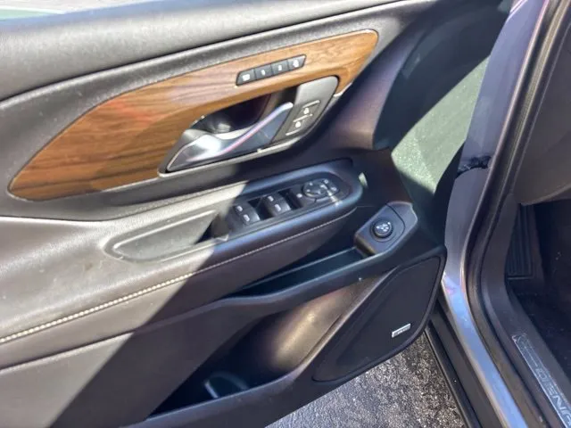 GMC Terrain photo 9