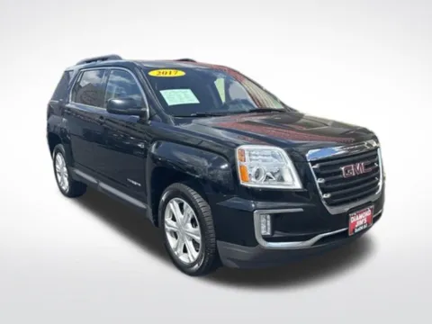 Black 2017 GMC Terrain SLE-2 for sale in Milwaukee, WI