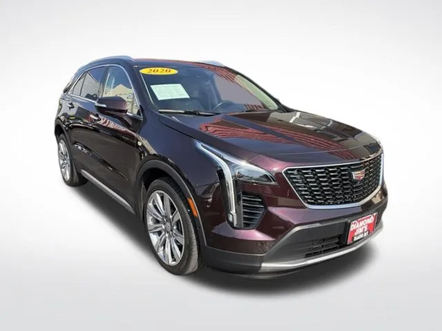 Red 2020 Cadillac XT4 Premium Luxury for sale in Milwaukee, WI