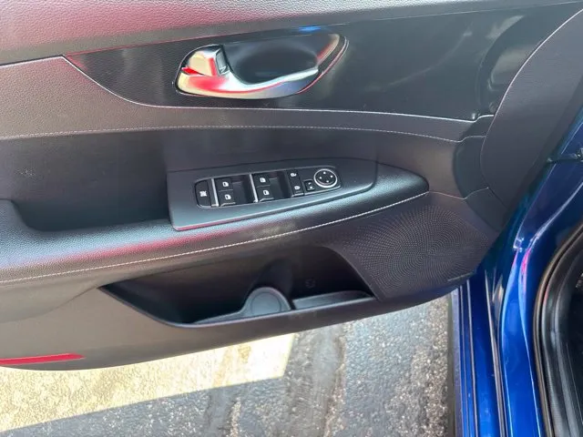Kia Forte photo 9