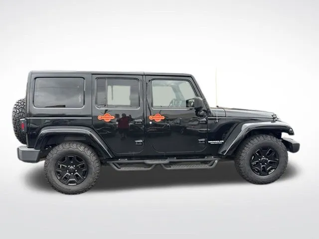 Jeep Wrangler photo 8