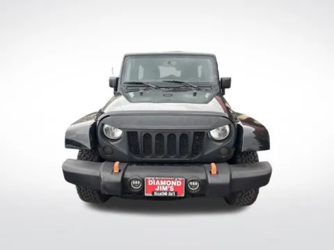 Photos of 2015 Jeep Wrangler Unlimited Rubicon for sale in Milwaukee, WI at Diamond Jim's West Allis