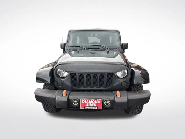 Jeep Wrangler photo 2