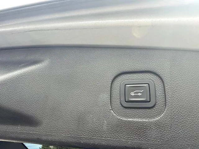 GMC Terrain photo 18
