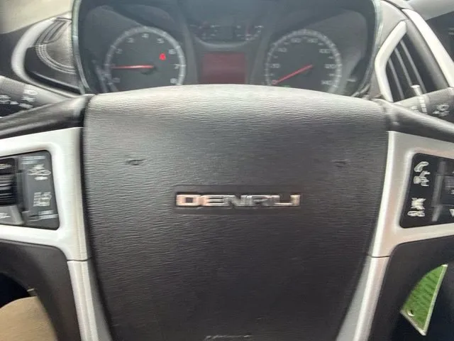 GMC Terrain photo 25