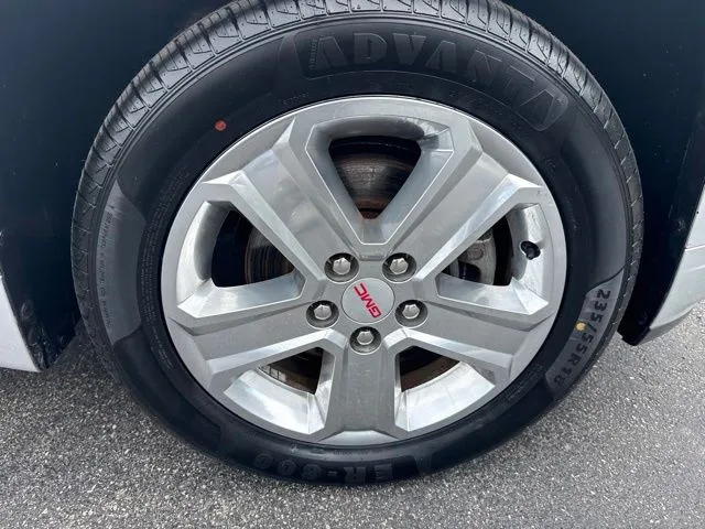 GMC Terrain photo 24