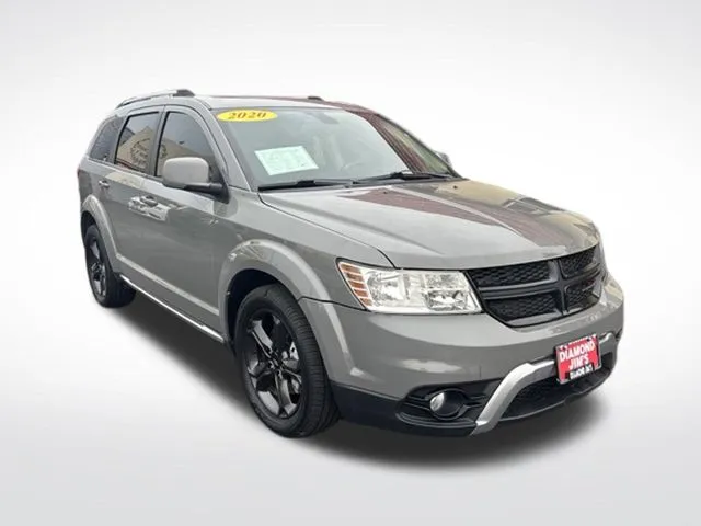 Gray 2020 Dodge Journey Crossroad for sale in Milwaukee, WI