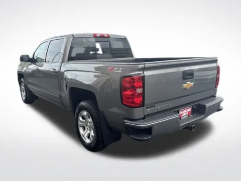 More photos of 2017 Chevrolet Silverado 1500 LT at Diamond Jim's West Allis, WI