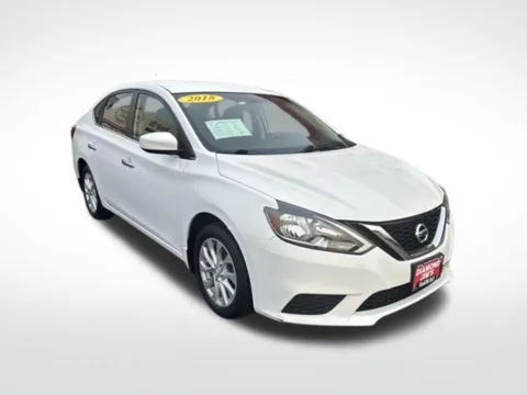 White 2018 Nissan Sentra SV for sale in Milwaukee, WI