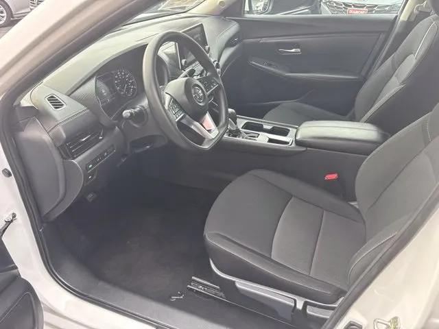 Nissan Sentra photo 16