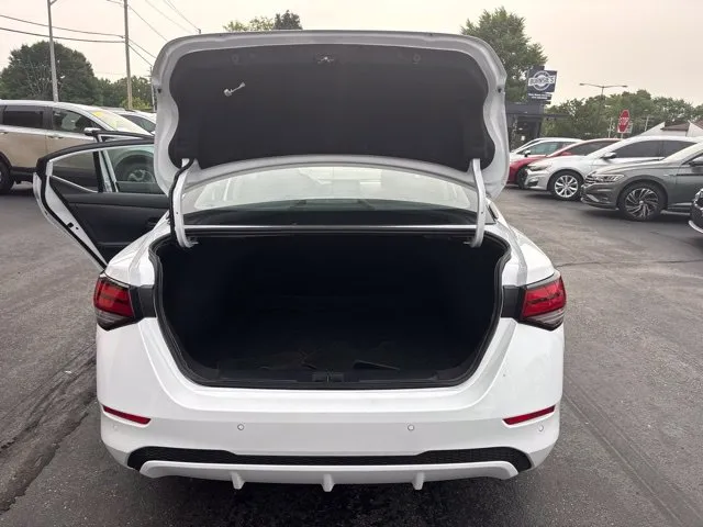 Nissan Sentra photo 18