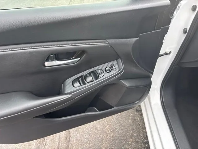 Nissan Sentra photo 9