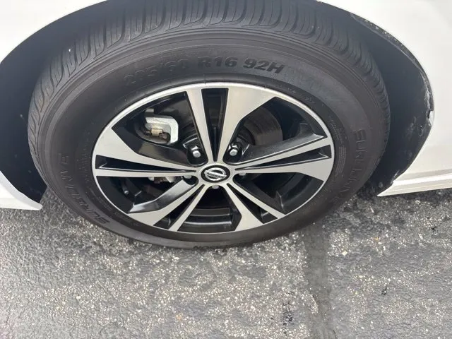 Nissan Sentra photo 24