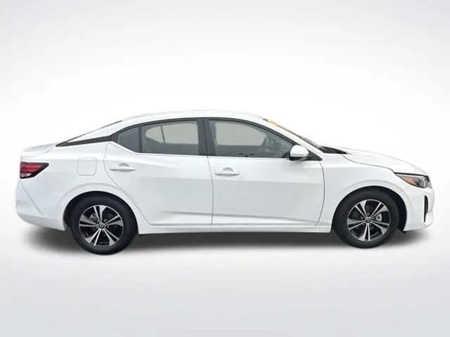 Nissan Sentra photo 8
