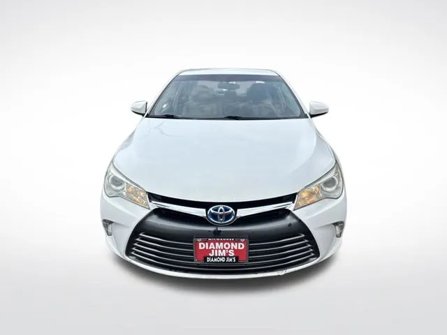 Toyota Camry photo 2