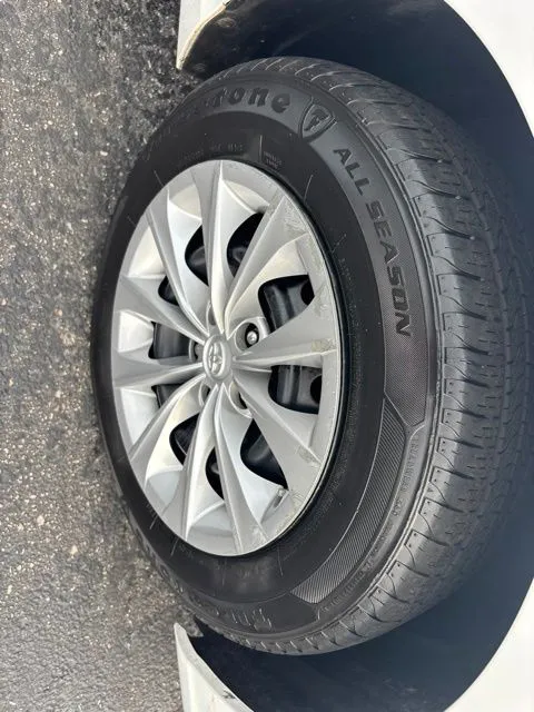 Toyota Camry photo 27