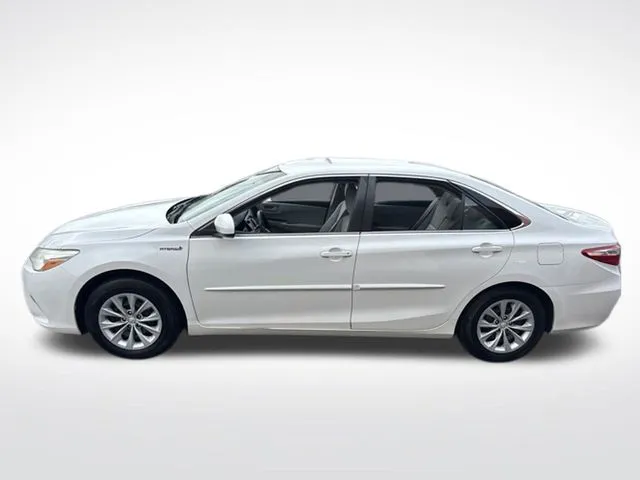 Toyota Camry photo 4