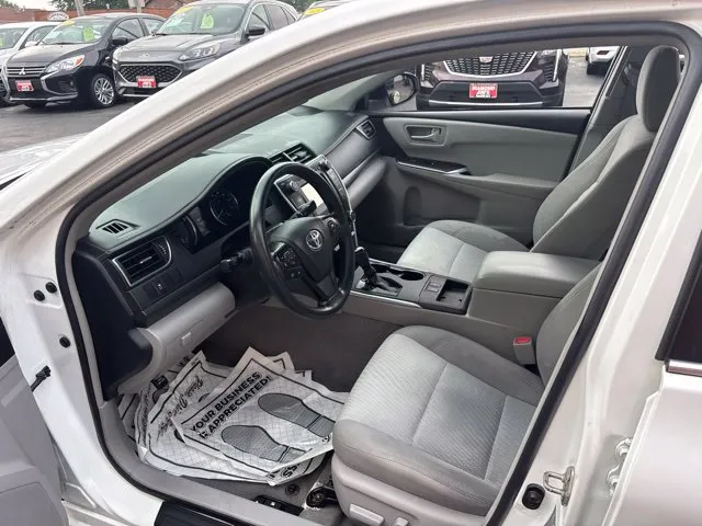 Toyota Camry photo 15