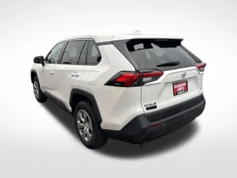 More photos of 2022 Toyota RAV4 LE at Diamond Jim's West Allis, WI