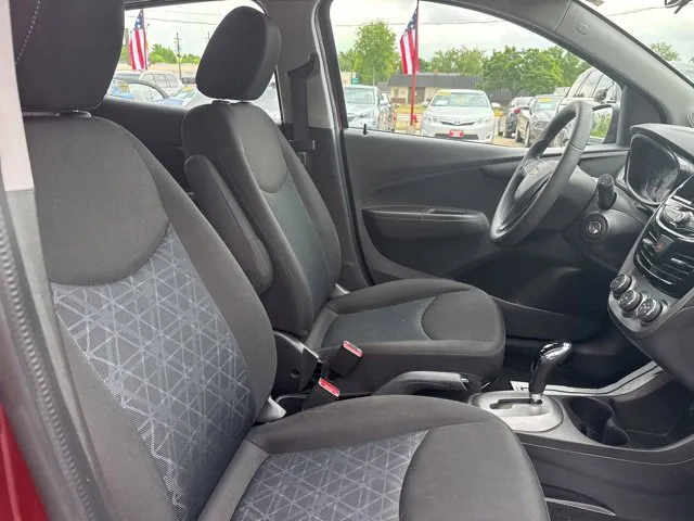 Chevrolet Spark photo 18