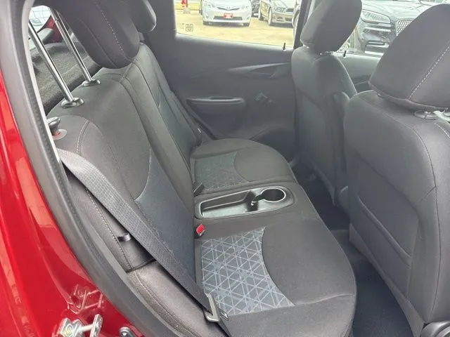 Chevrolet Spark photo 16
