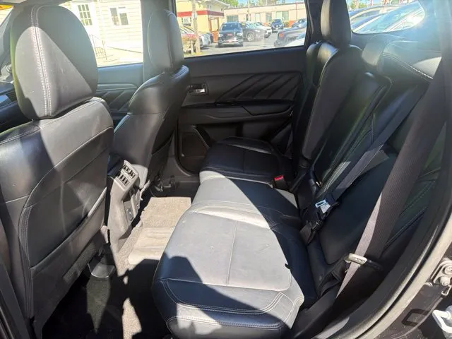 Mitsubishi Outlander photo 19