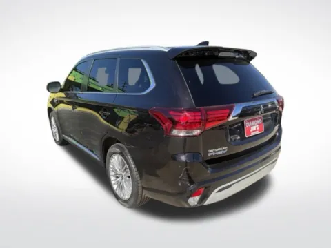 Another view of 2022 Mitsubishi Outlander PHEV SEL for sale in Milwaukee, WI at Diamond Jim's West Allis