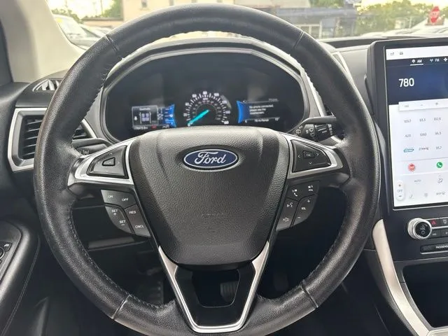 Ford Edge photo 10
