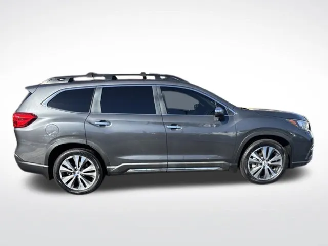 Subaru Ascent photo 8