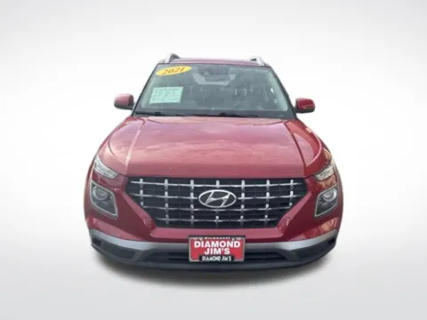 Photos of 2021 Hyundai Venue SEL for sale in Milwaukee, WI at Diamond Jim's West Allis