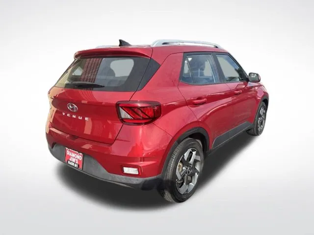 Hyundai Venue photo 7