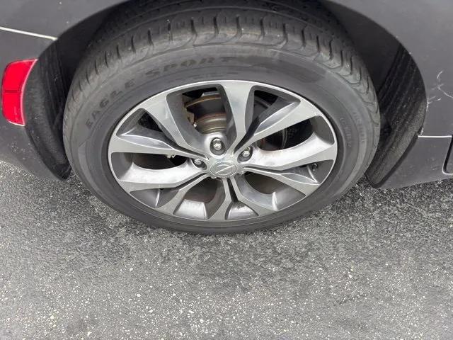 Chrysler Pacifica photo 29