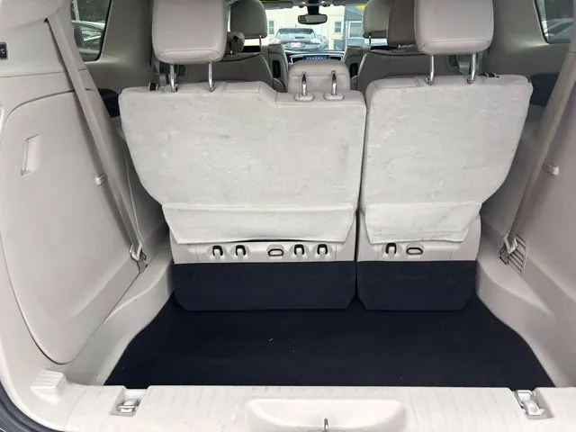 Chrysler Pacifica photo 20
