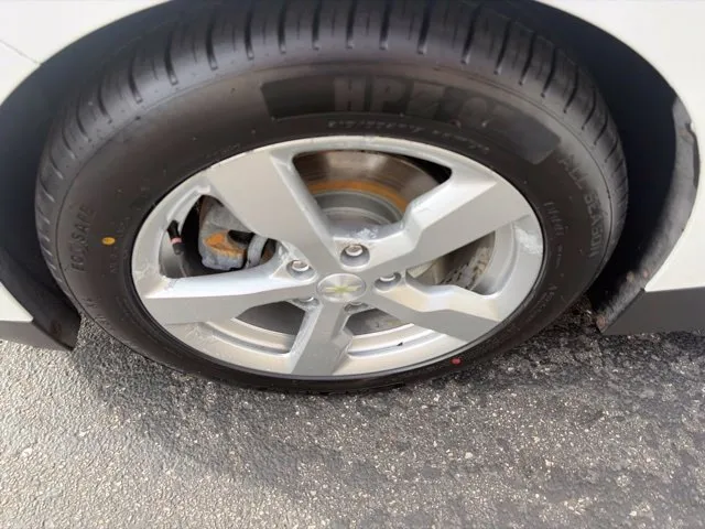 Chevrolet Volt photo 24
